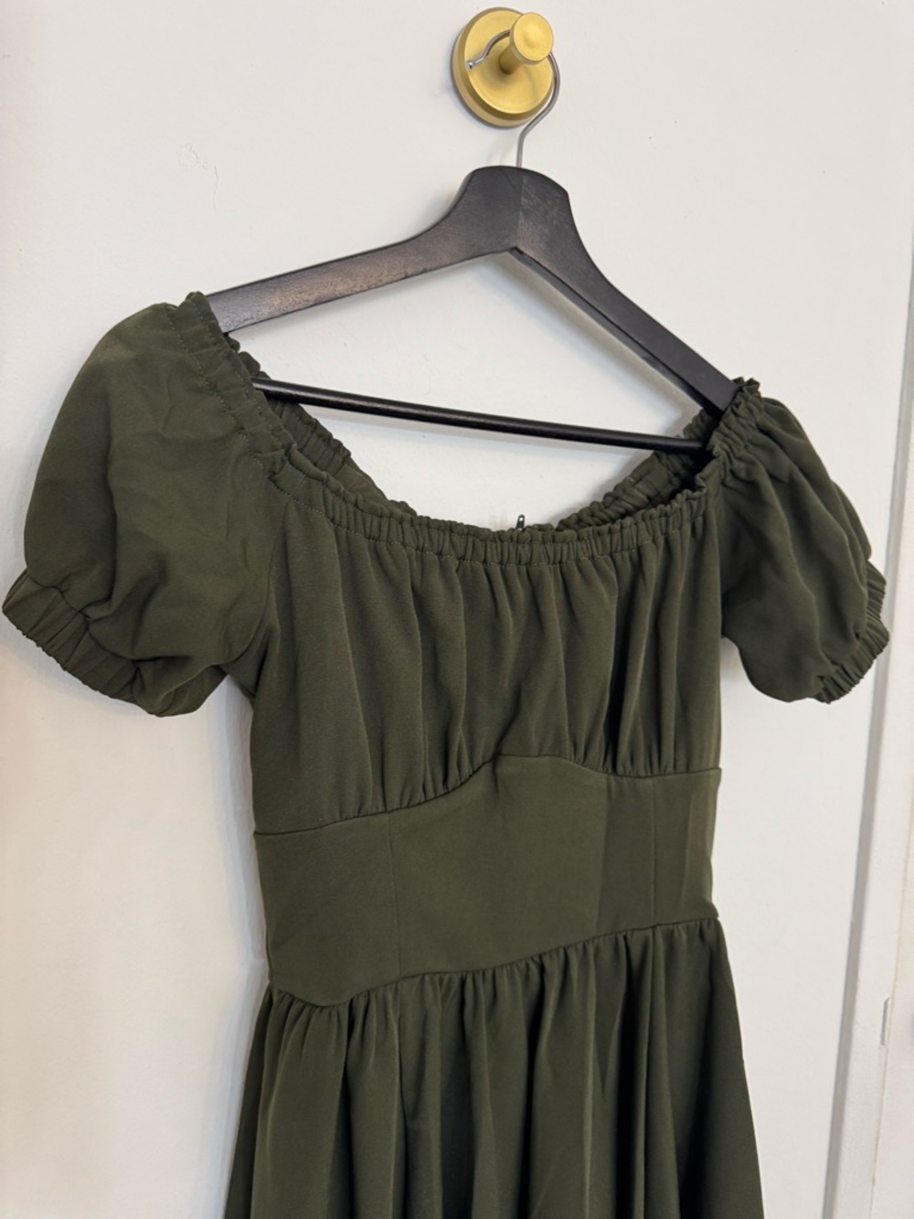 Pinup Couture Olive Green Puff-Sleeve Midi Dress - Picture 2 of 3
